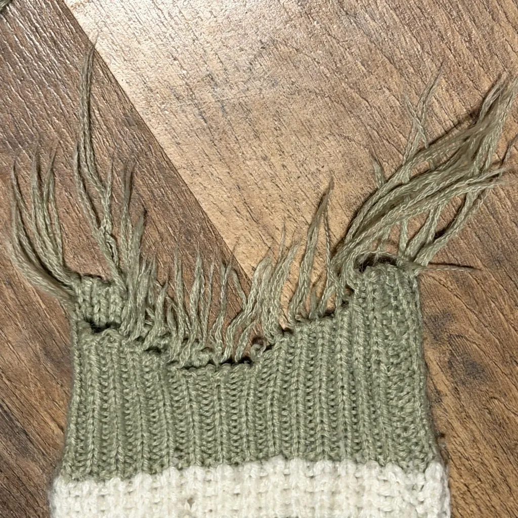 Polly & Esther Olive and Cream Striped fringed oversized cropped Sweater szsmall - Image 3