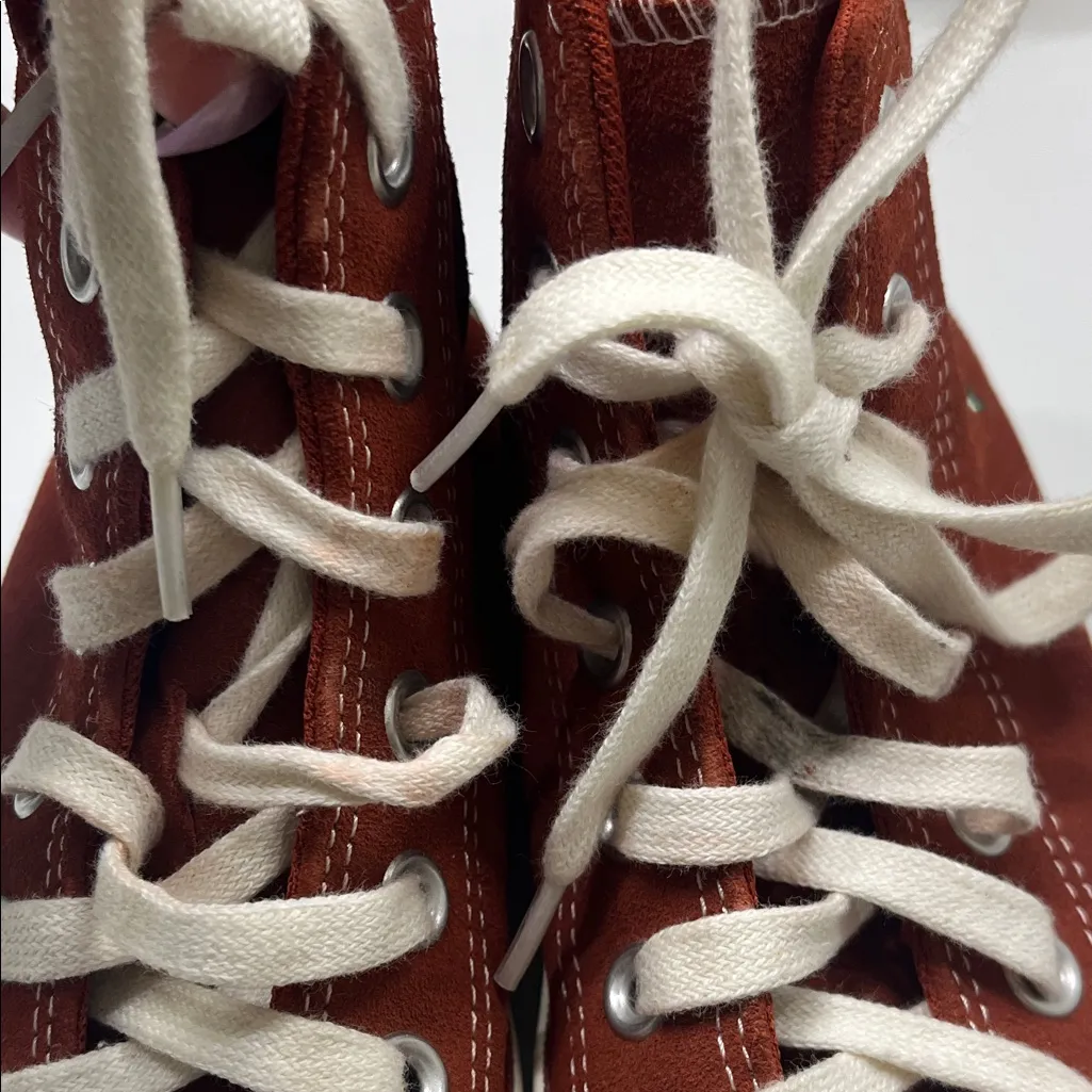 Chuck Taylor All Star Embroidered Suede Roses - Image 3