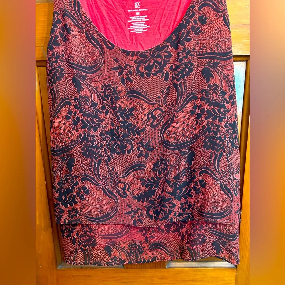 New York & Company Red and Black Swing Camisole Tank XL - Image 2