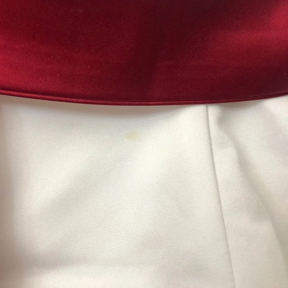 Wedding dress with a burgundy belt. - Image 10