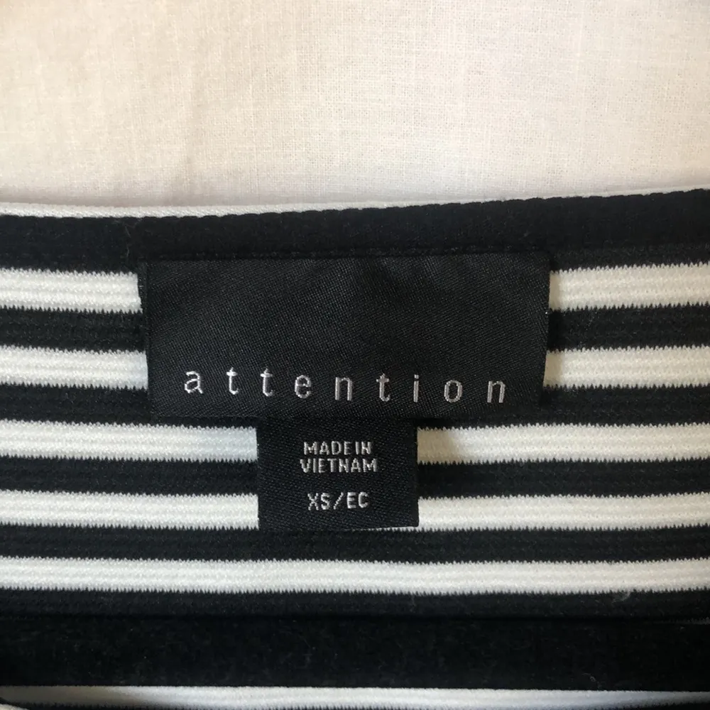 Attention Dress Size XS - Image 4