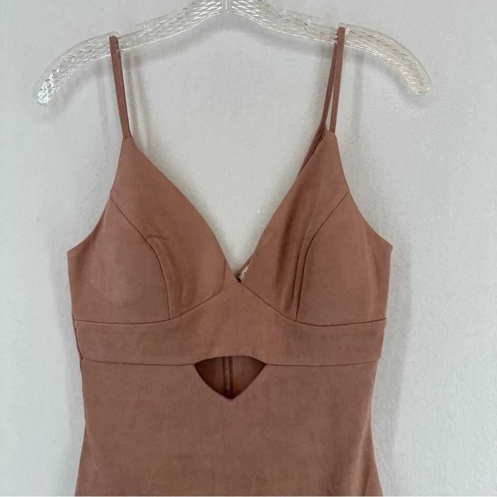 Charlotte Russe Bodycon Front Cutout Above the Knee Dress M Pink - Image 5