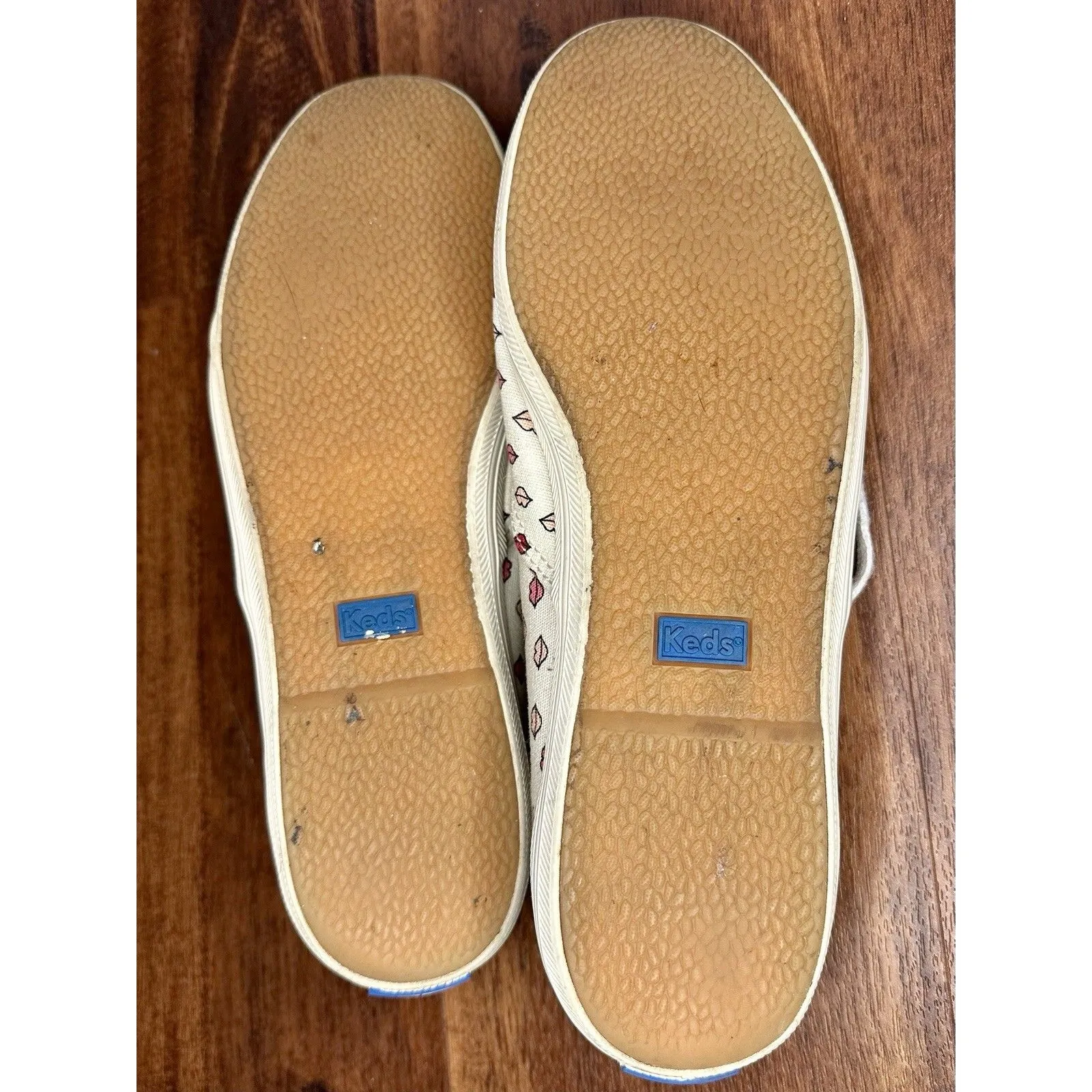 Keds for Kate Spade Lips Pink Red Pattern Sneakers Size 8.5 GUC! - Image 7