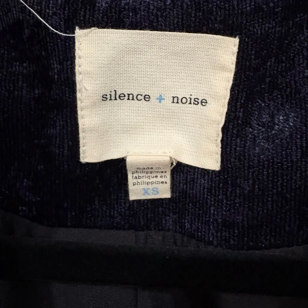 Silence + Noise Blue Textured Blazer- Size Extra Small‎ - Image 3
