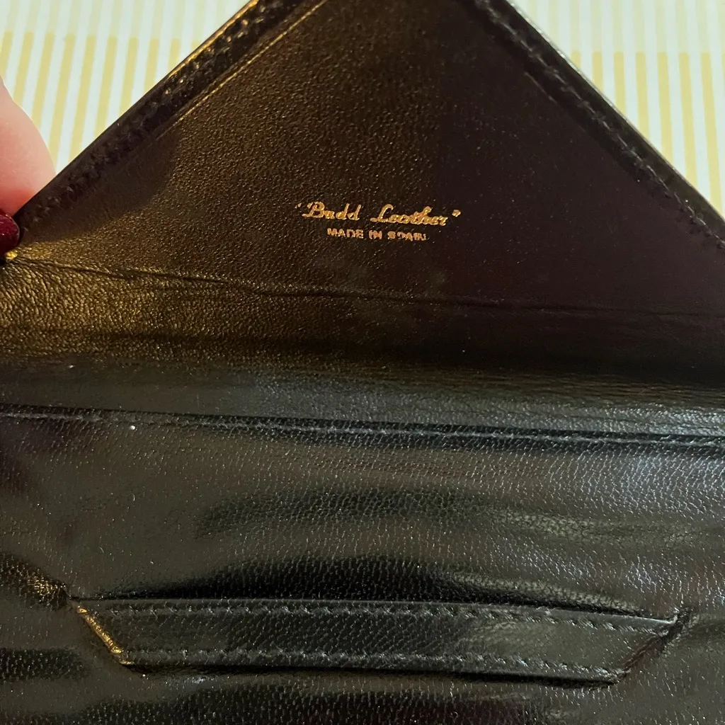 Vintage Sleek Black Leather Envelope Clutch - Image 5