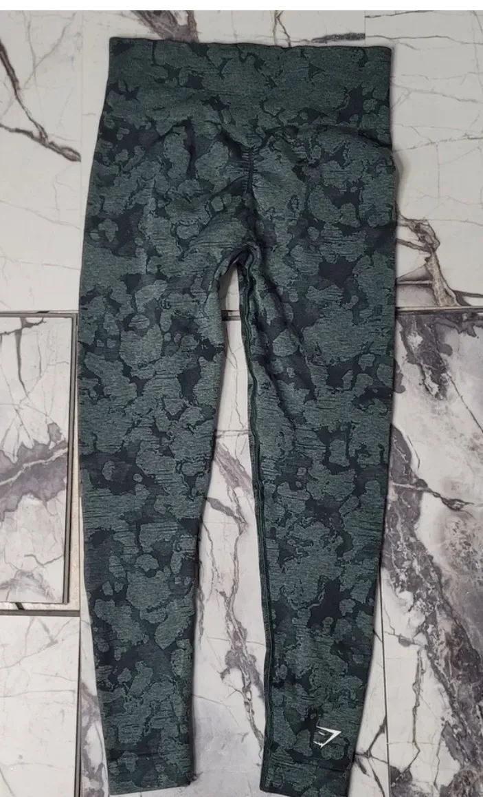 Gym Shark Adapt Grey and Black Seamless Butt-Scrunch Leggings - Image 6