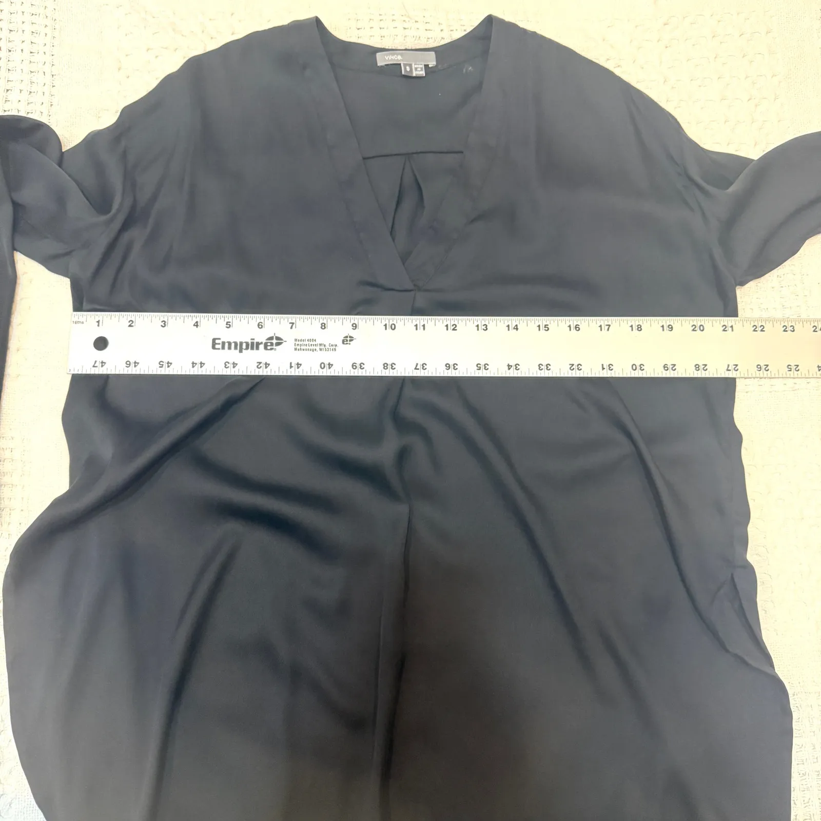 Vince small silk side split curve hem blouse tunic top TLS2 2787 - Image 3