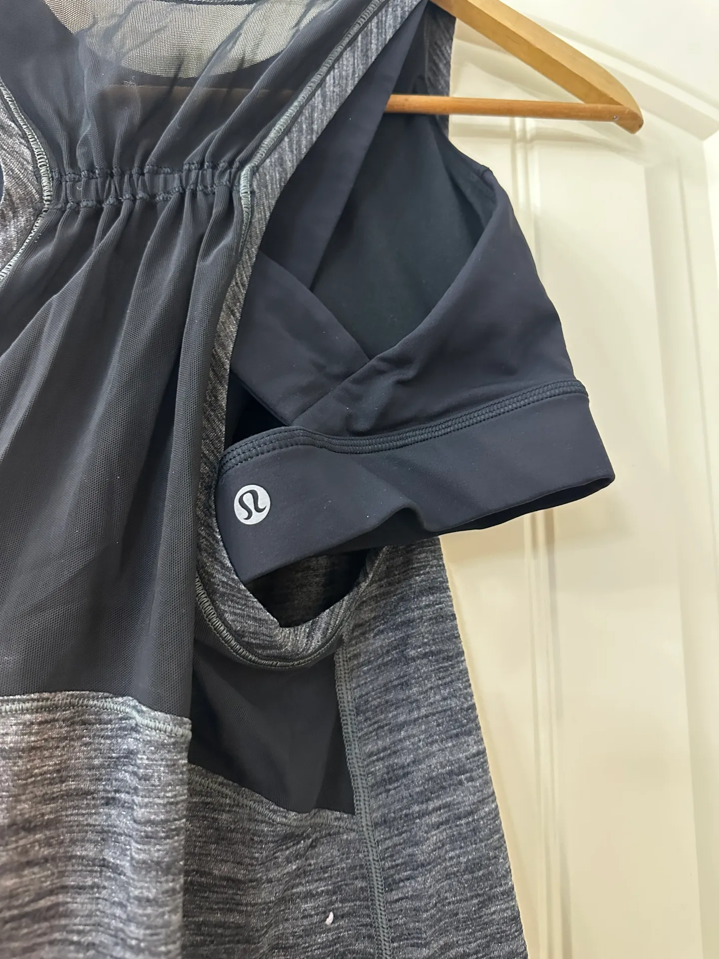 Work The Circuit Tank in Heather Grey/ Black Size 6 - Image 6