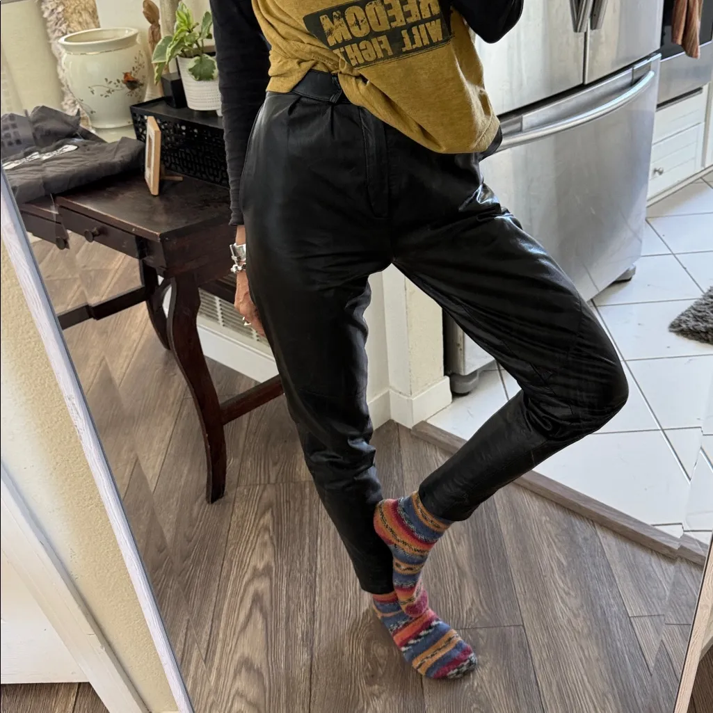 Wilsons vintage high waisted Leather pants size 4 - Image 13