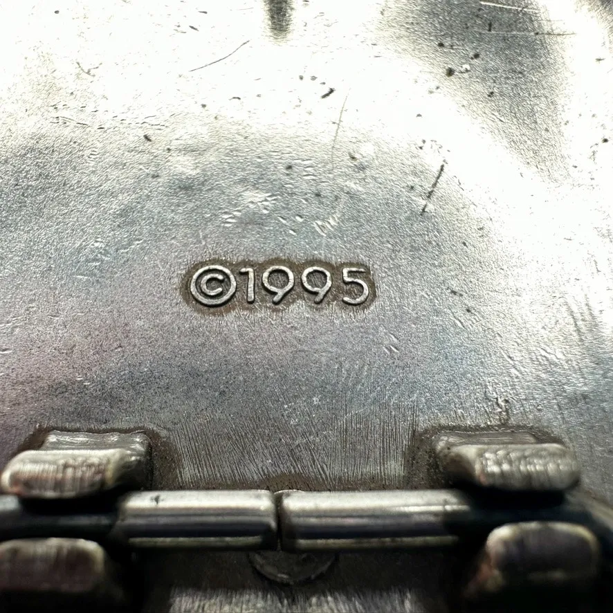 Vintage 1995 Western Rhinestone Belt Buckle Flower Scroll Silver ✨ - Image 3