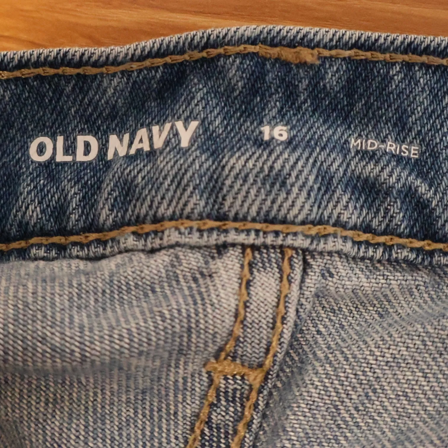 Old‎ Navy Denim Midi Pencil Skirt Womens Mid Rise Slit Closet Staple Size 16 - Image 4