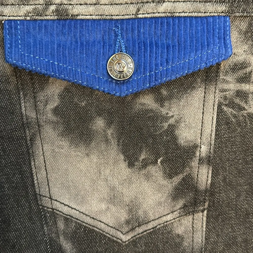 NWT NFL x The Wild Collective Buffalo Bills women’s tie-dye denim jacket - Image 5