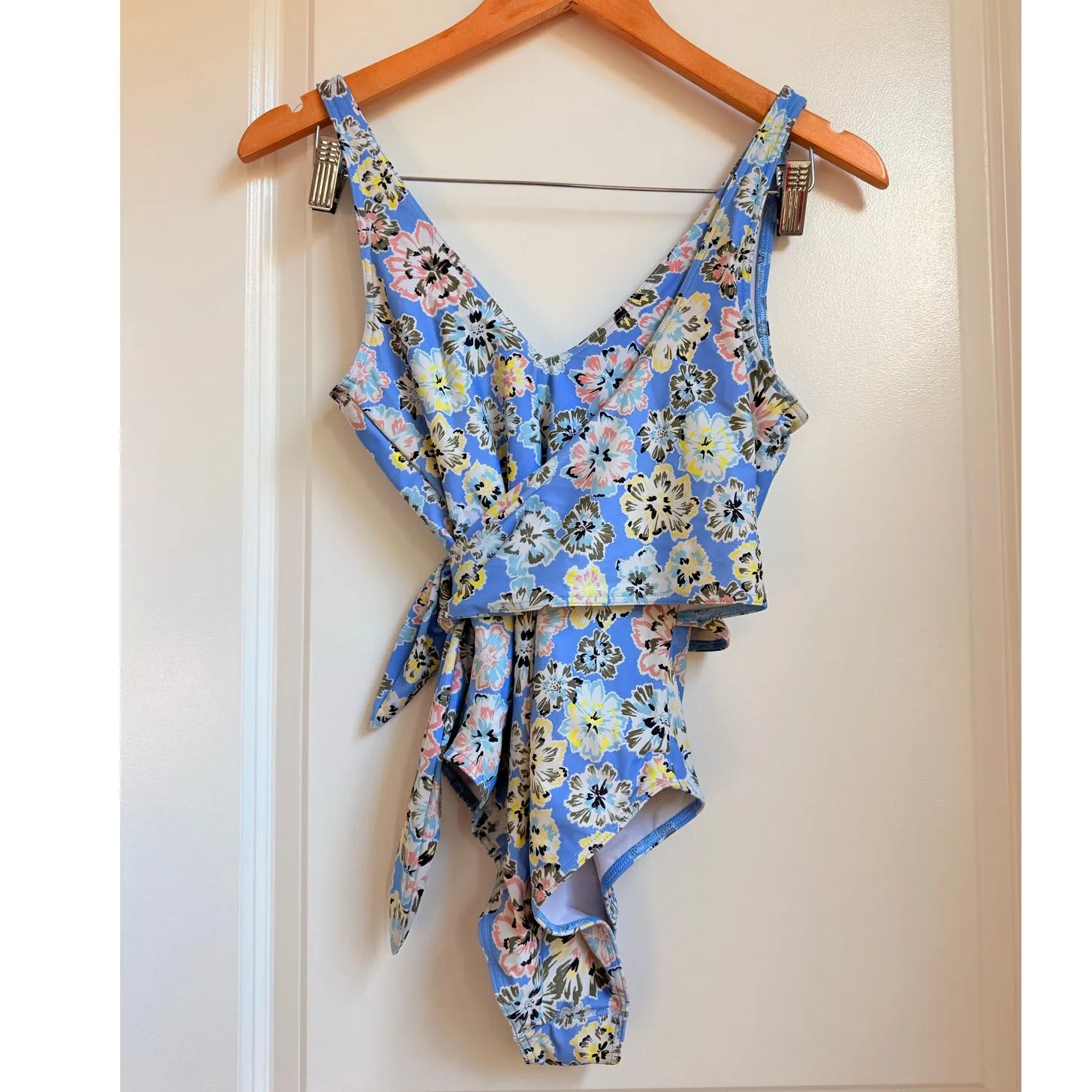 Tanya Taylor Kelly Wrap One Piece Swim Small Beach Floral Vacation‎ - Image 5