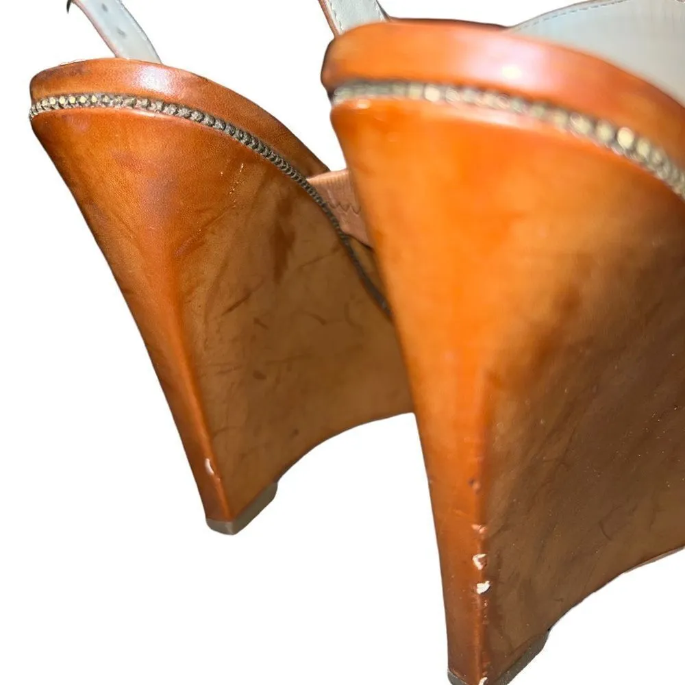 Guess tan leather wedge sandals size 8M - Image 3