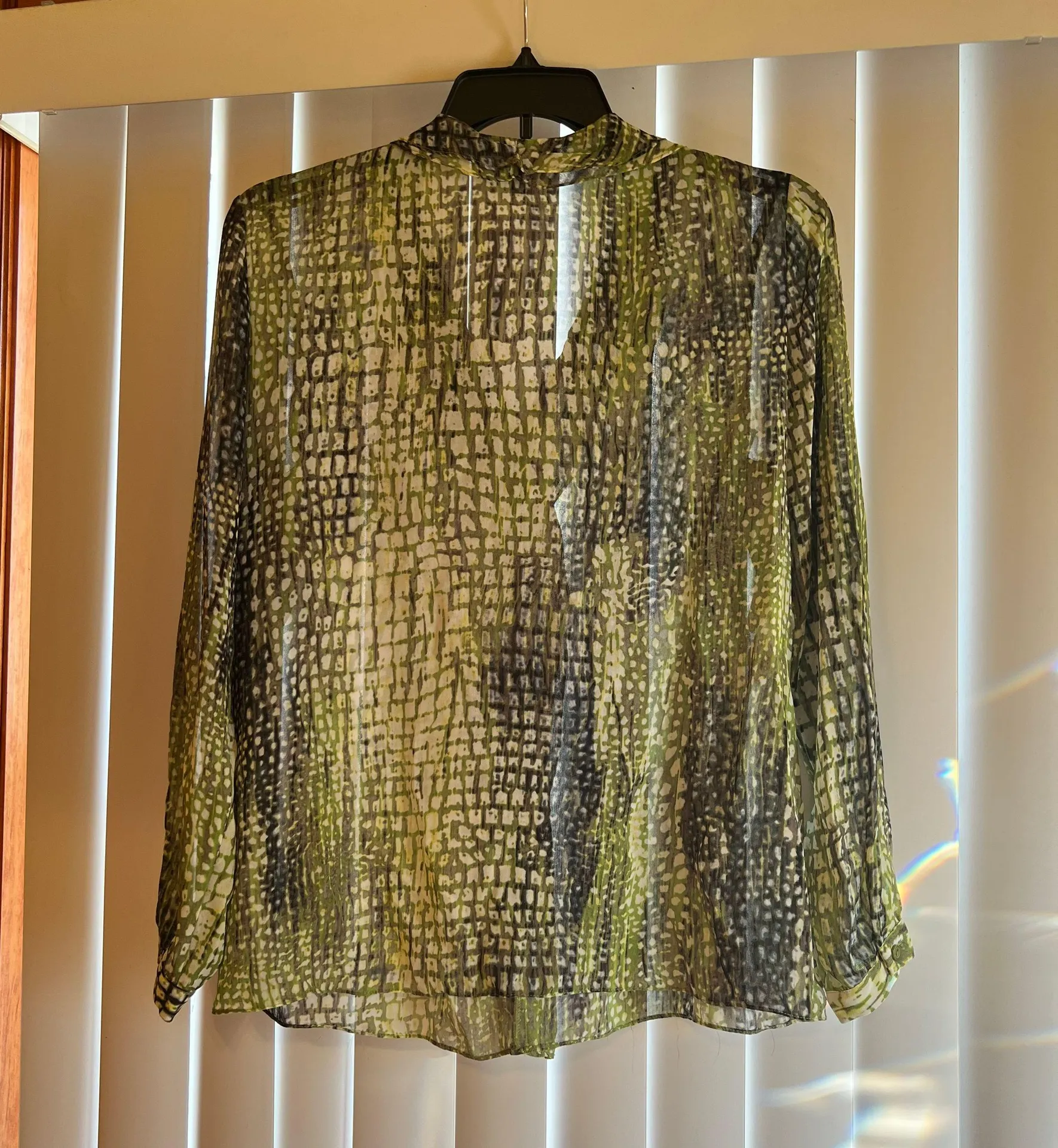 Jones New York animal printed Ruffled button down shirt size 14 - Image 2