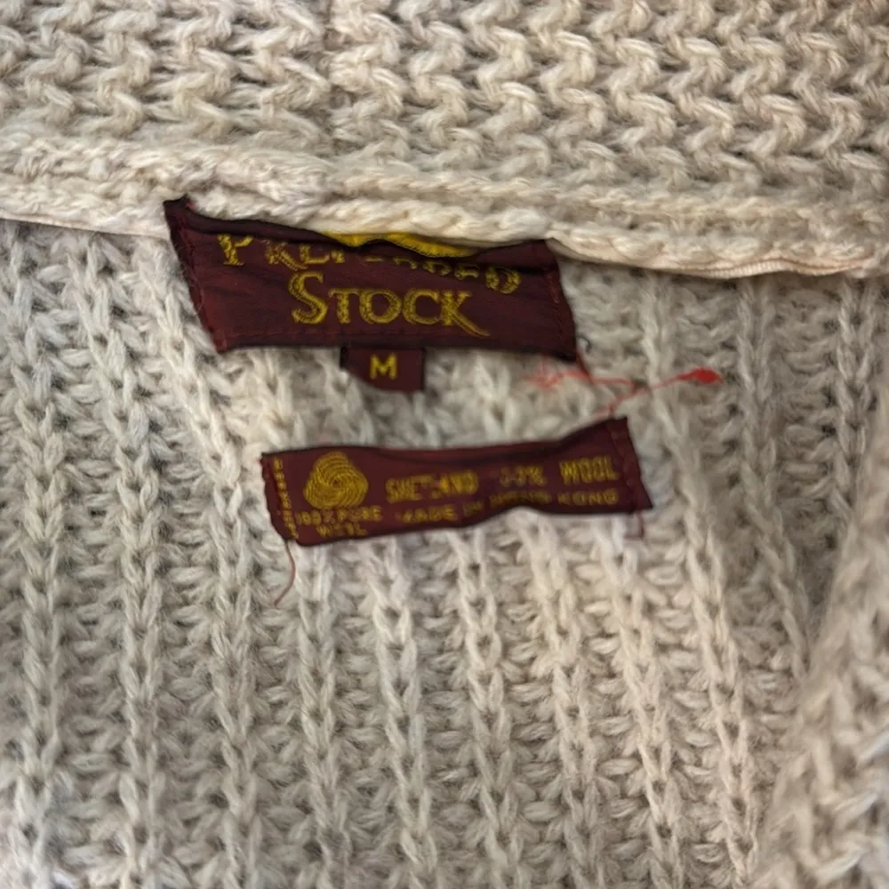 Vintage wool Tan Cable Knit Cardigan with leather buttons by preferred stock Size M - Image 7