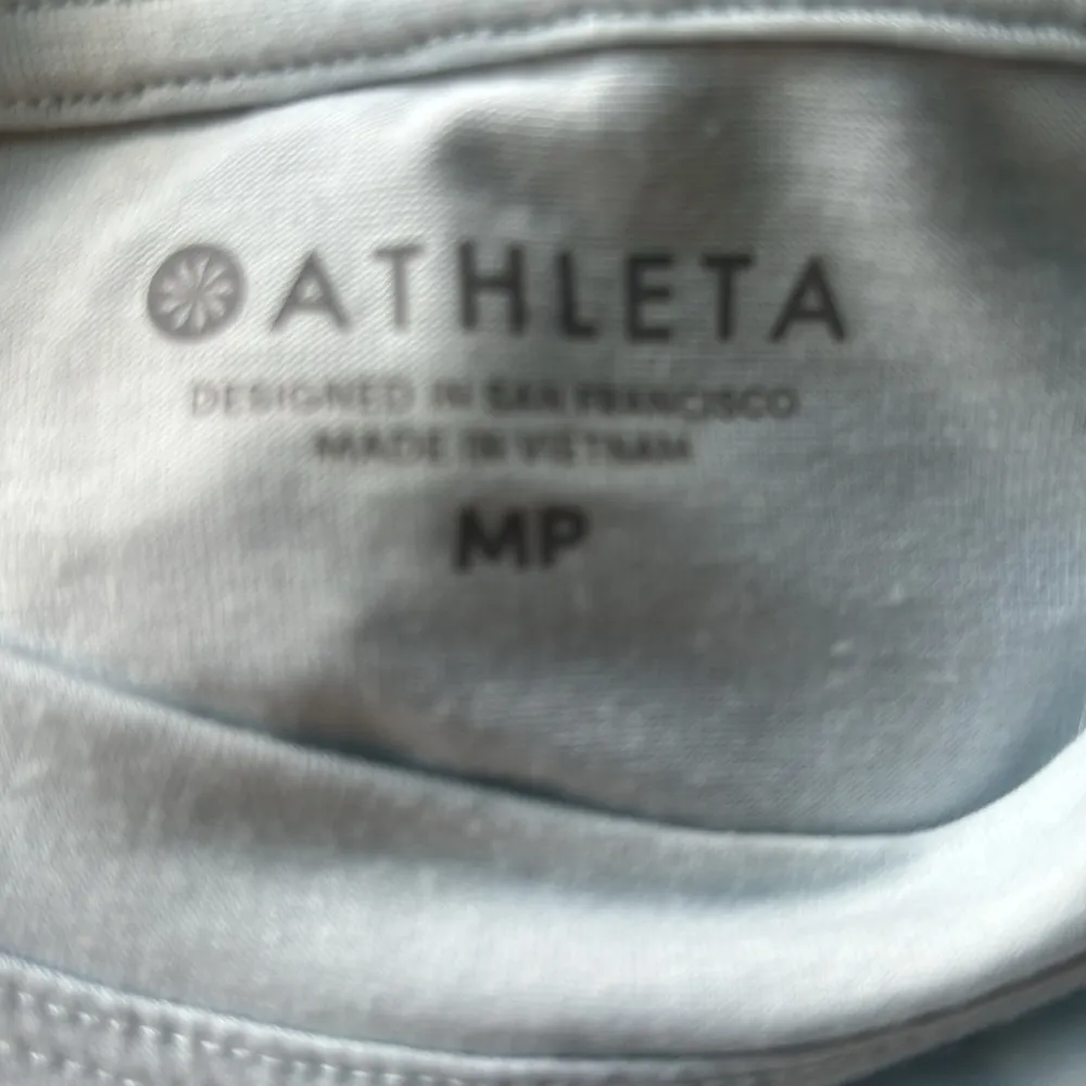 Athleta Women’s  Size Medium Tee Shirt-Light Blue - Image 3