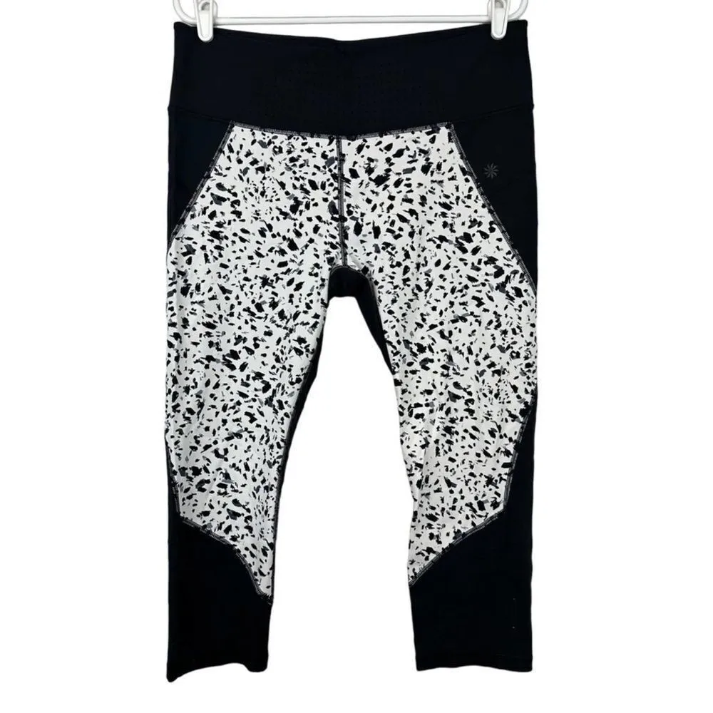 Athleta Printed Stealth TurCool Capri Leggings Size L - Image 3