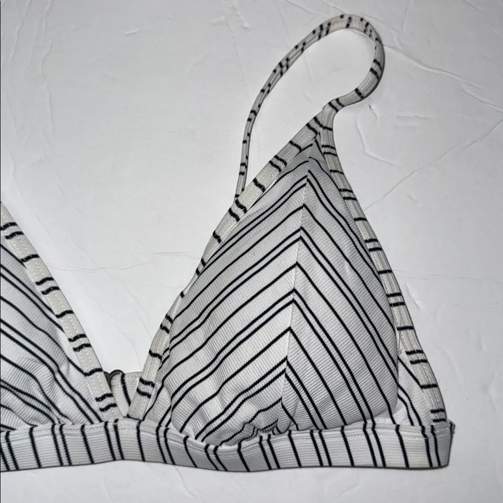 Billabong stripped Triangle Bikini top padded small adjustable straps - Image 2