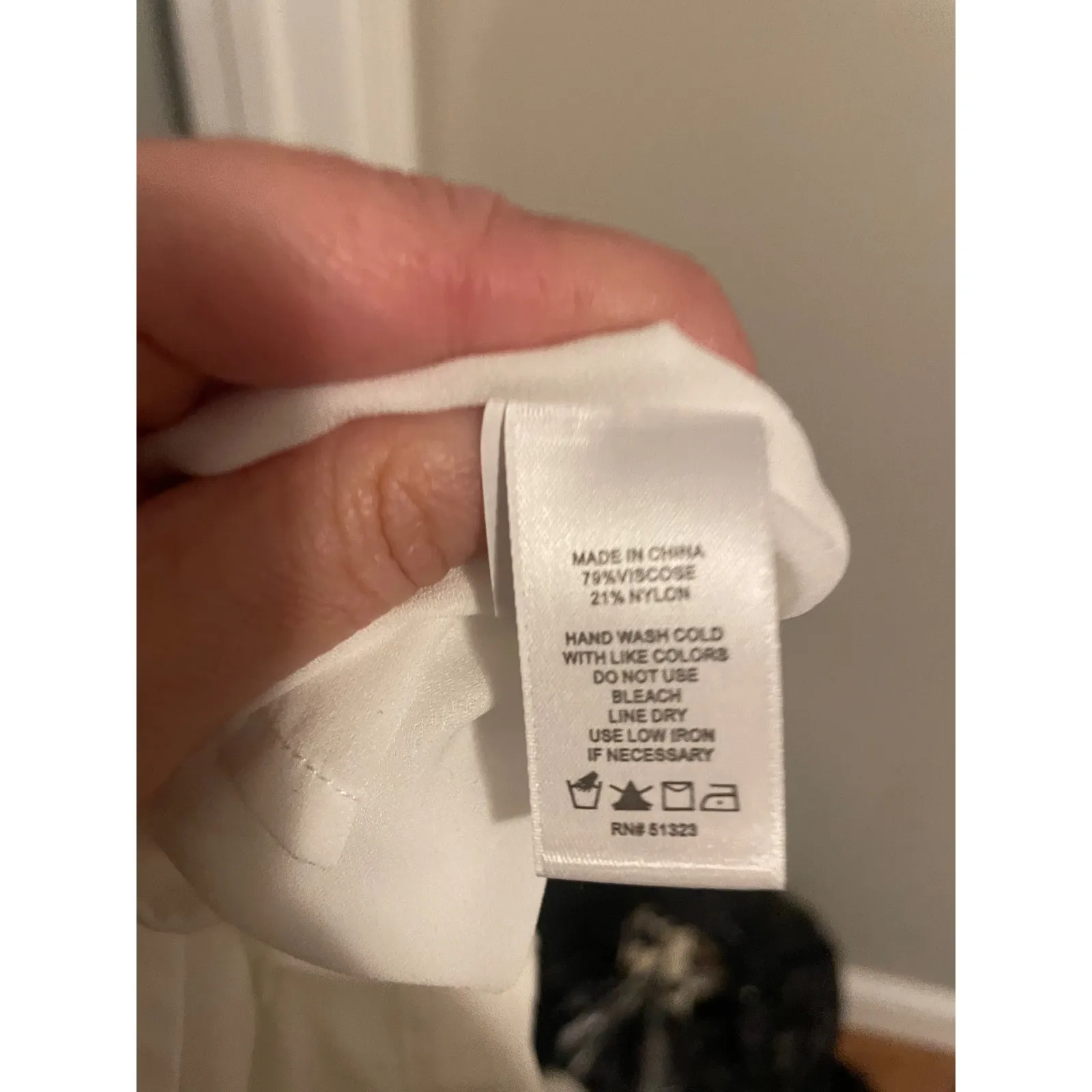 CECE White Dress w/ Ruffled‎ Sleeves Crew Neck - Size 8 - Image 4