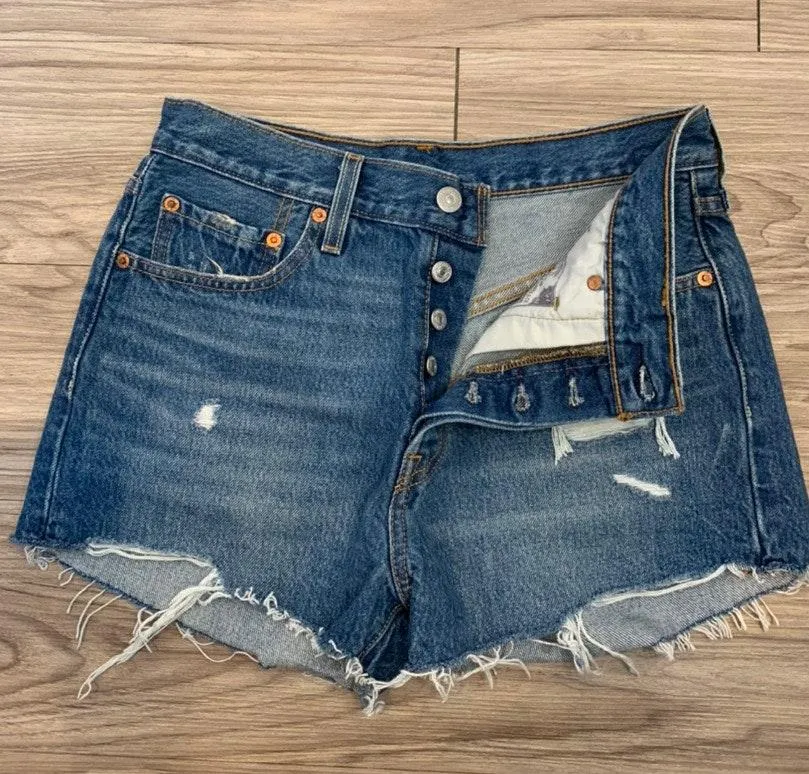 Levi’s 501 Shorts - Image 2