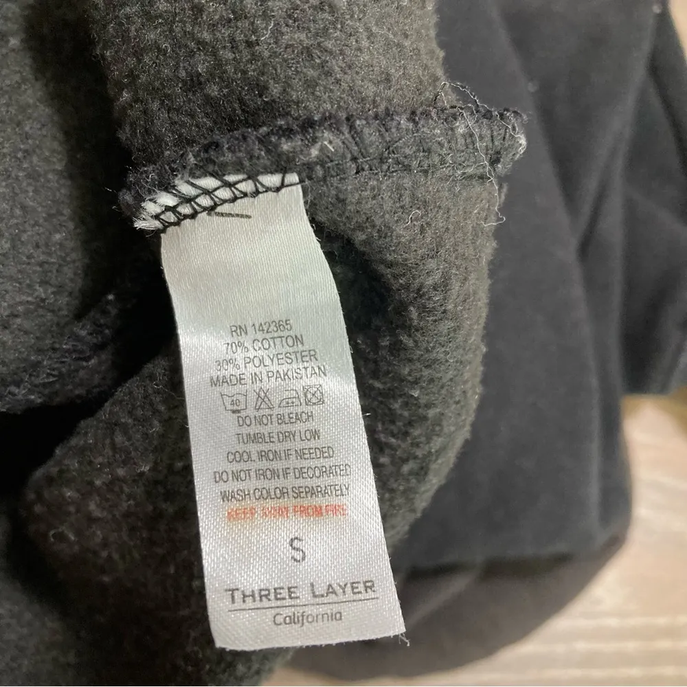 Brandy Melville John Galt Black Cropped California Sweatshirt Small - Image 6