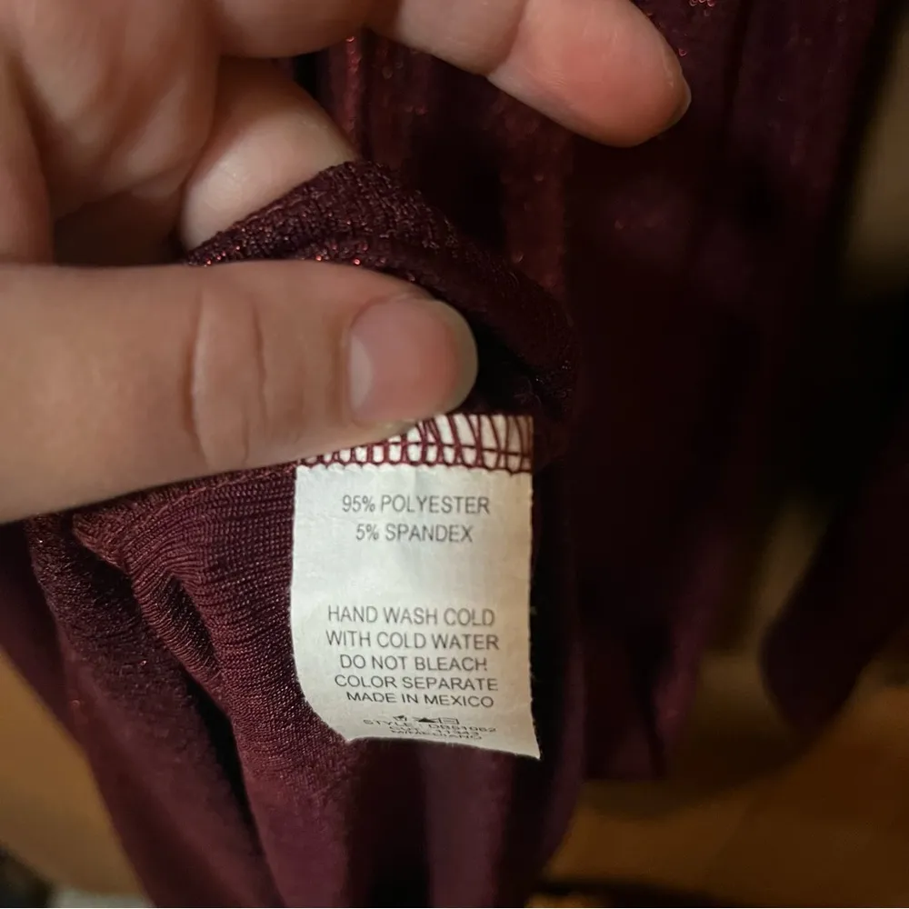 Ces Femme Sparkly Long sleeve Red knee length dress Holiday - Image 4