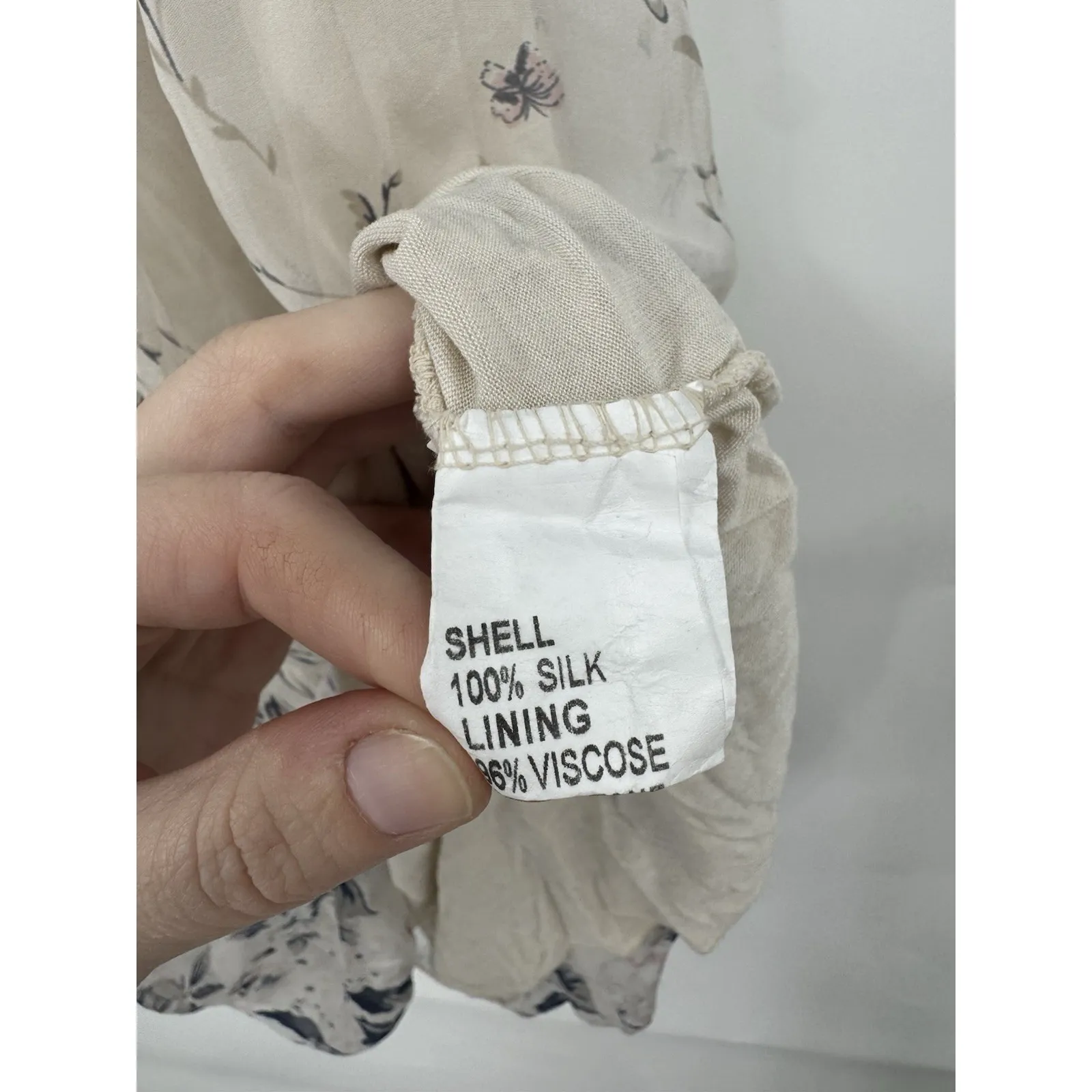 Via Signoria 100% Silk Y2K Retro Whimsical Blouse Women M Cream Artsy Fairycore Size M - Image 4