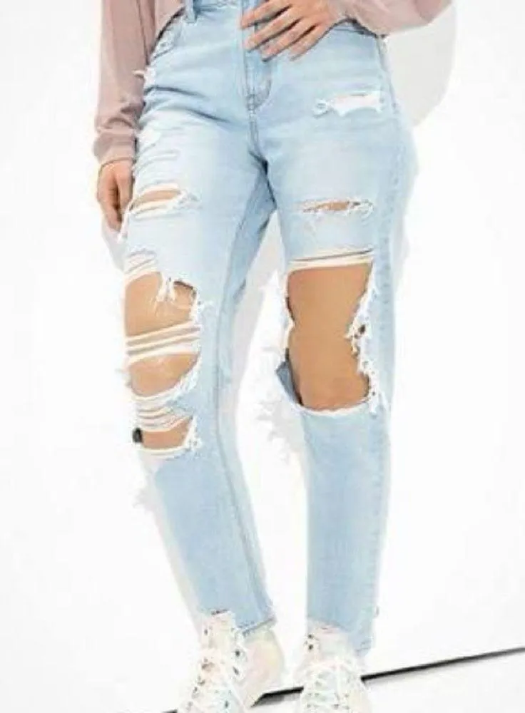 Washed but never worn AE mom Jean, light wash, very distressed, size 4 - Image 4