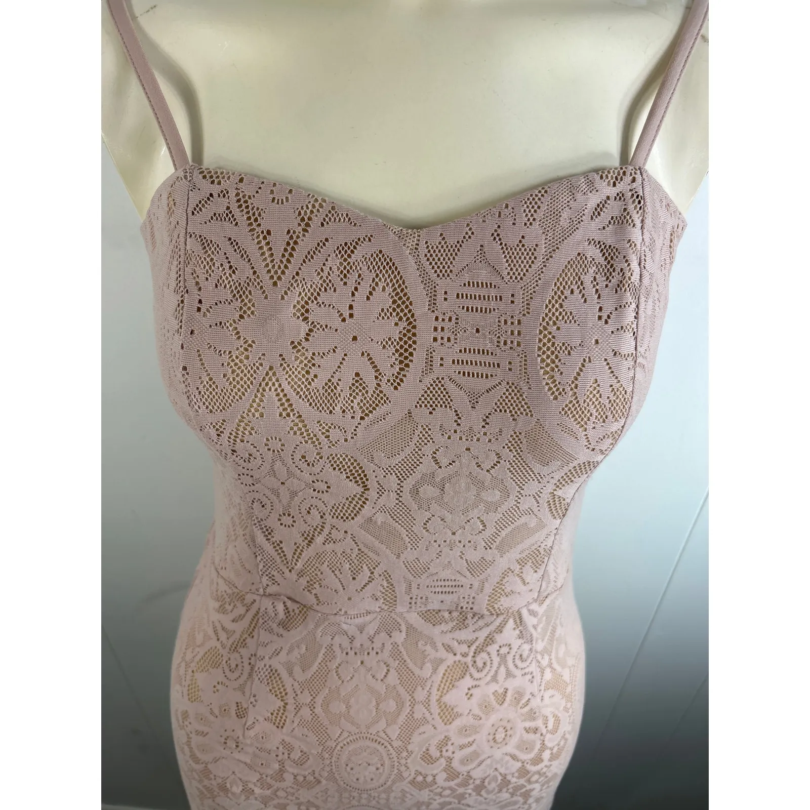 DRESS THE POPULATION Leanne Pale Pink Strapless Lace Tube Cocktail Dress In XL - Image 4