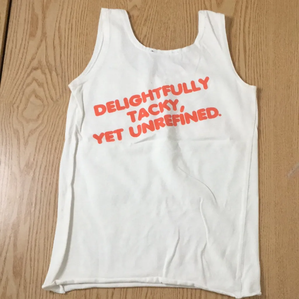 B62 #5 Hooters Girl Worn Uniform Tank From Jacksonville North Carolina Size Xs - Image 5