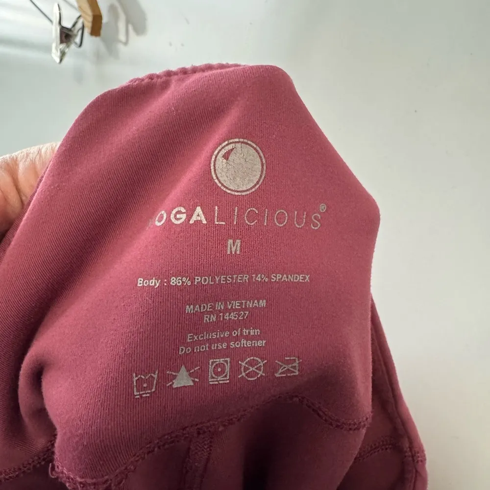 Yogalicious Burgundy Lux High Waist Capri Leggings‎ size Medium - Image 6