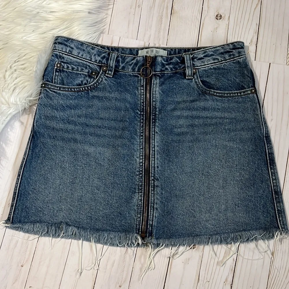 Free People We The Free Denim Skirt Size 27 - Image 3