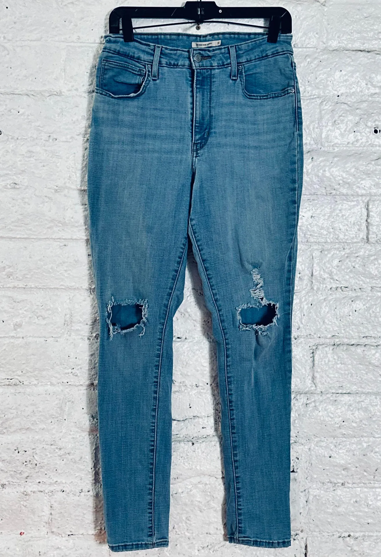 Levi’s 721 high rise skinny jeans light wash Size 31 Womens Stretch Distressed - Image 9
