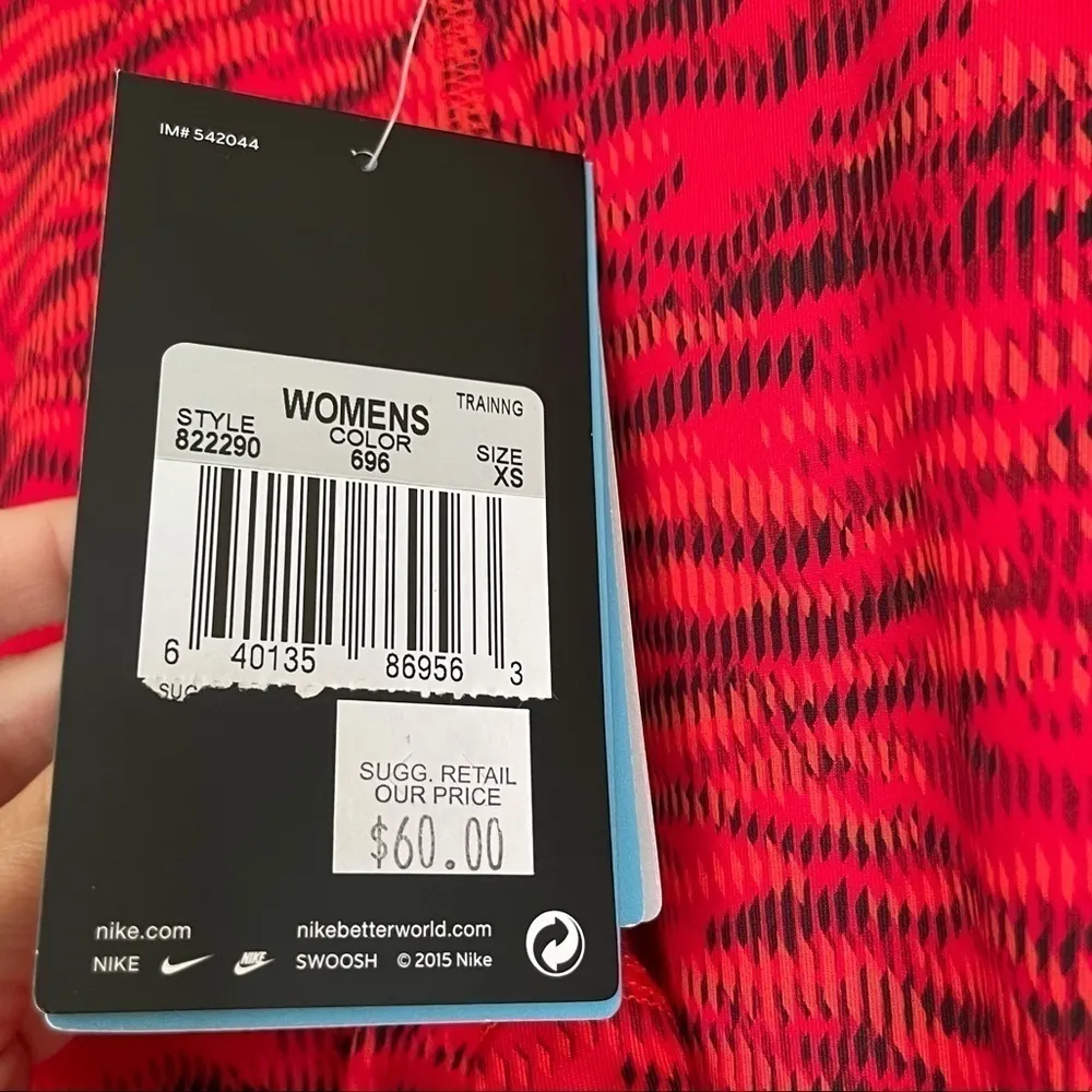 NWT NIKE Pro Dri-FIT Hypercool Reflect Capris XS - Image 4