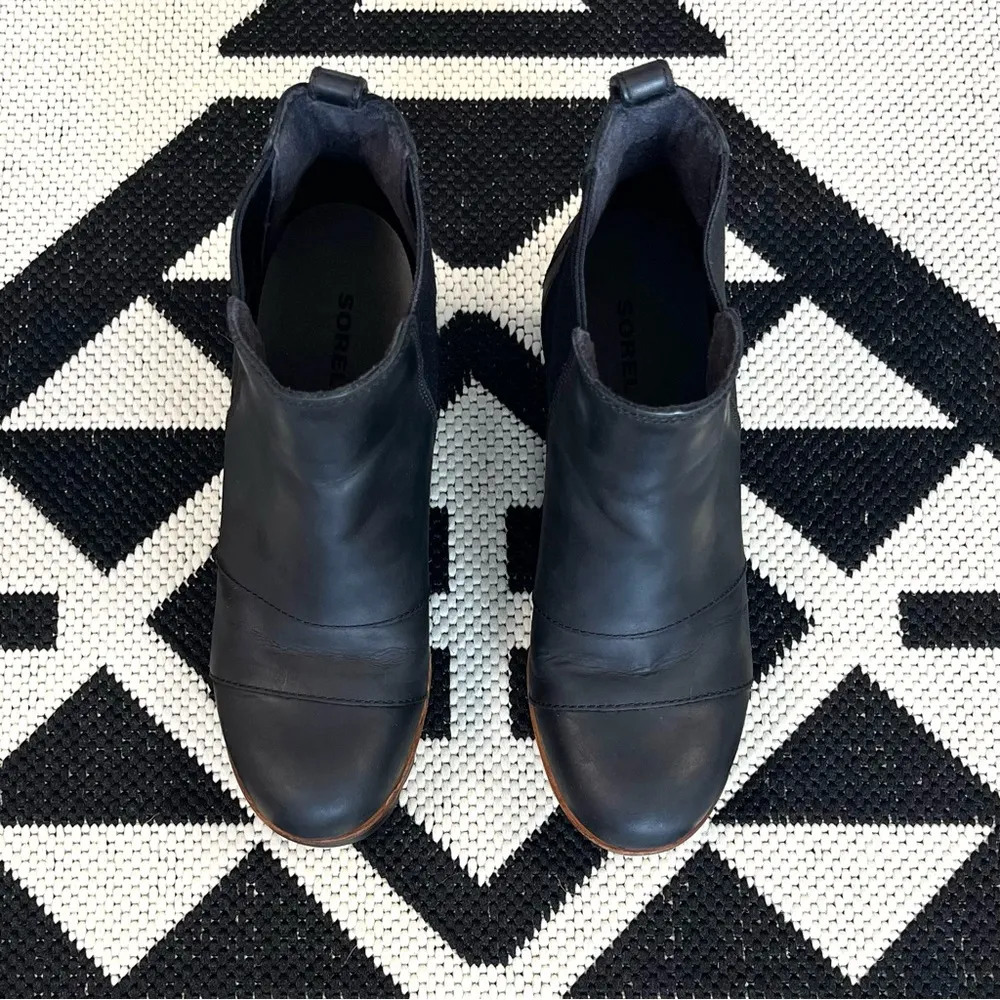 Lea Wedge Leather Ankle Booties in Black Size 6 - Image 5