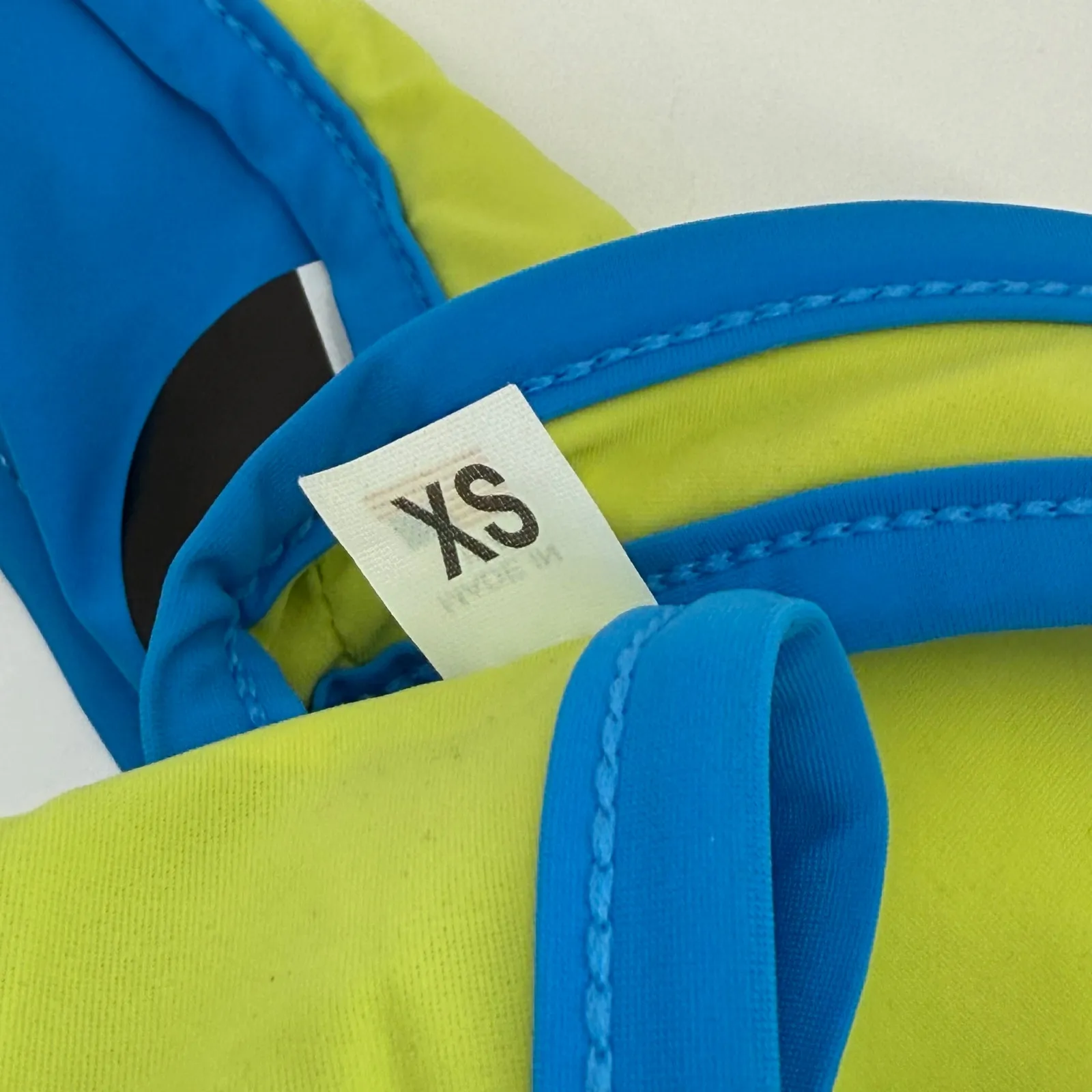 ASICS Beach Volleyball Bikini Top Size Extra Small NEW Reversible UPF Swim NWOT - Image 4