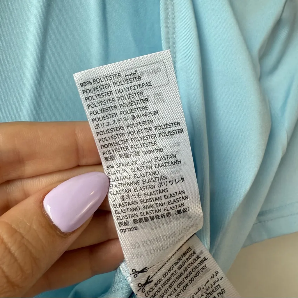 Edikted Aveline Tie Front Crop‎ Top Light Blue S - Image 4