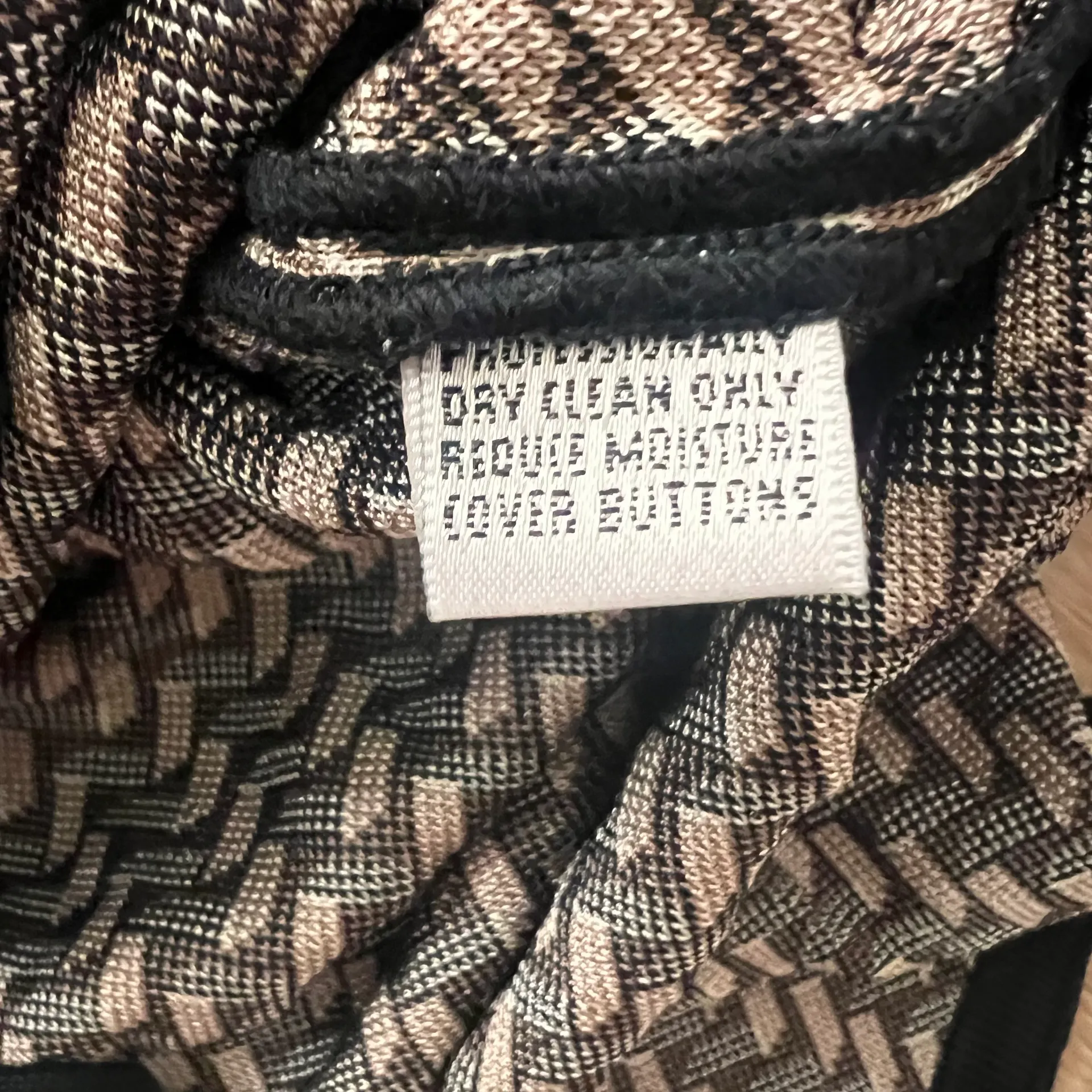 Collection Cardigan Sweater Black & Cream Plaid, Size L, Mint - Image 5