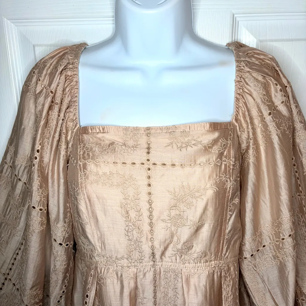 Listicle Champagne Beige Embroidered Eyelet Square Neck Puff Sleeve Dress S NWT - Image 6