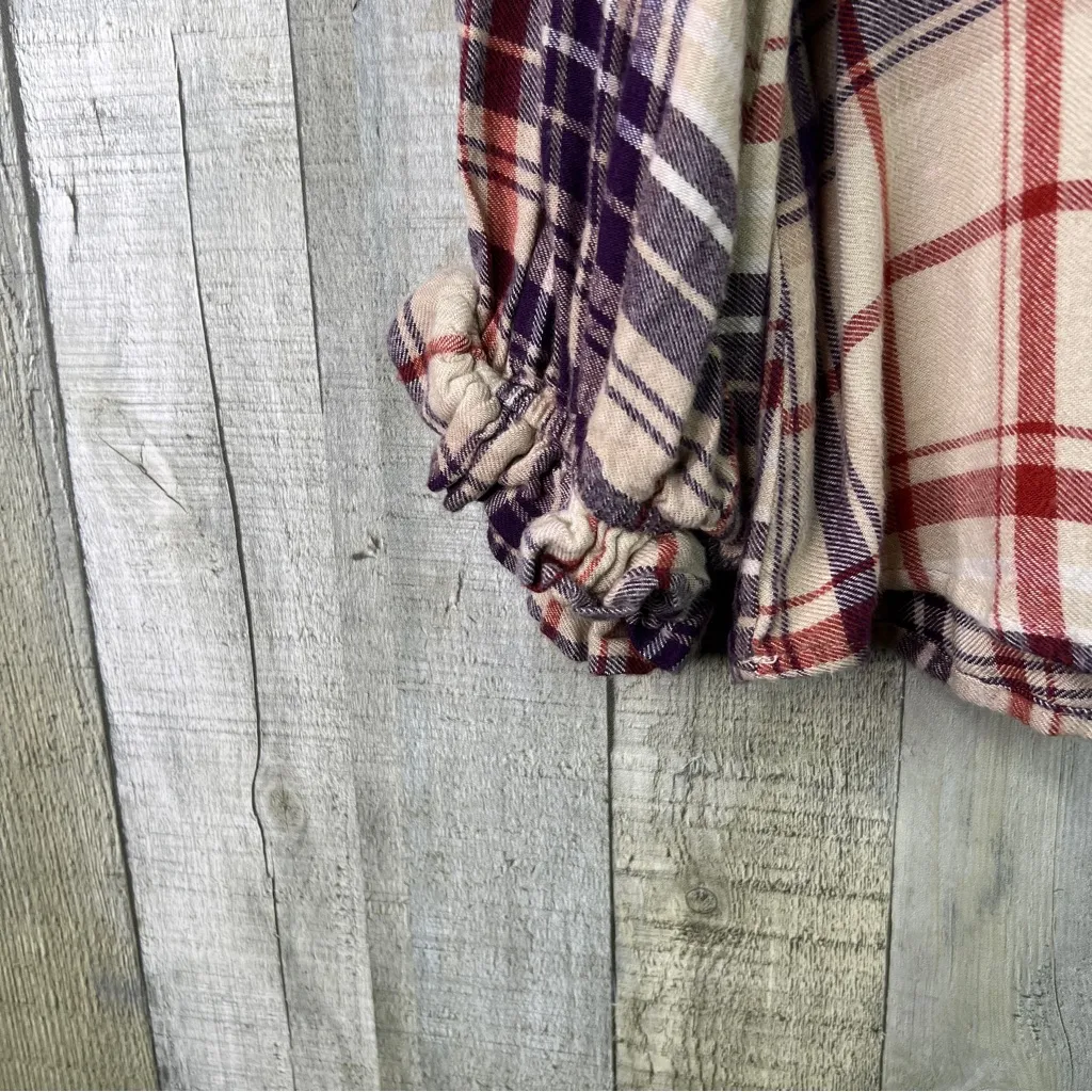 Lee Vintage Small Plaid Print Long Sleeve V-Neck Ruffle Neckline Blouse - Image 5