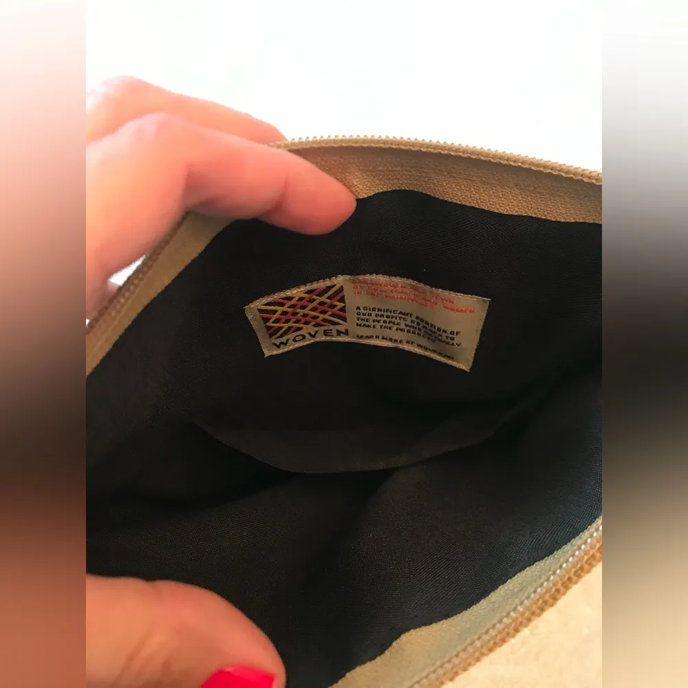 Colorful Handwoven Crossbody Straw Pouch Bag NWT, Tan - Image 6