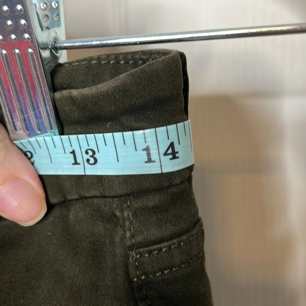 7 For All Mankind Pants size 26 - Image 4