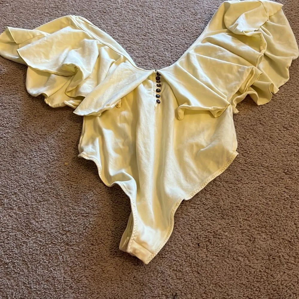 Intimately free people Matilda ruffle yellow bodysuit small - Image 4