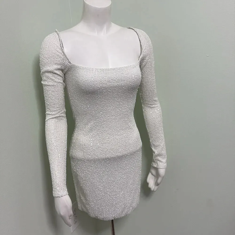 Lucy in the Sky Long Sleeve Sequins Dress - Image 3