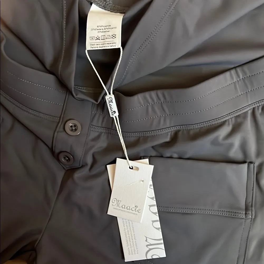 NWT Maacie Maternity Shorts Size Medium Gray Over - Image 3