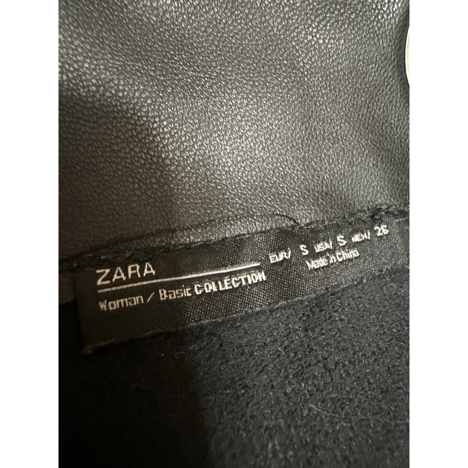 Zara Women's Black Faux Vegan Leather Sleeveless Lace Up Back Crop Tank Top Sz S - Image 3