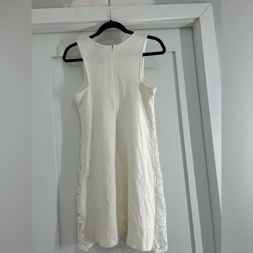 AQUA lace sleeveless dress - Image 2