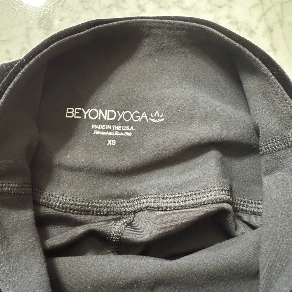 Beyond Yoga Velvet Legging in Black Size XS - Image 5