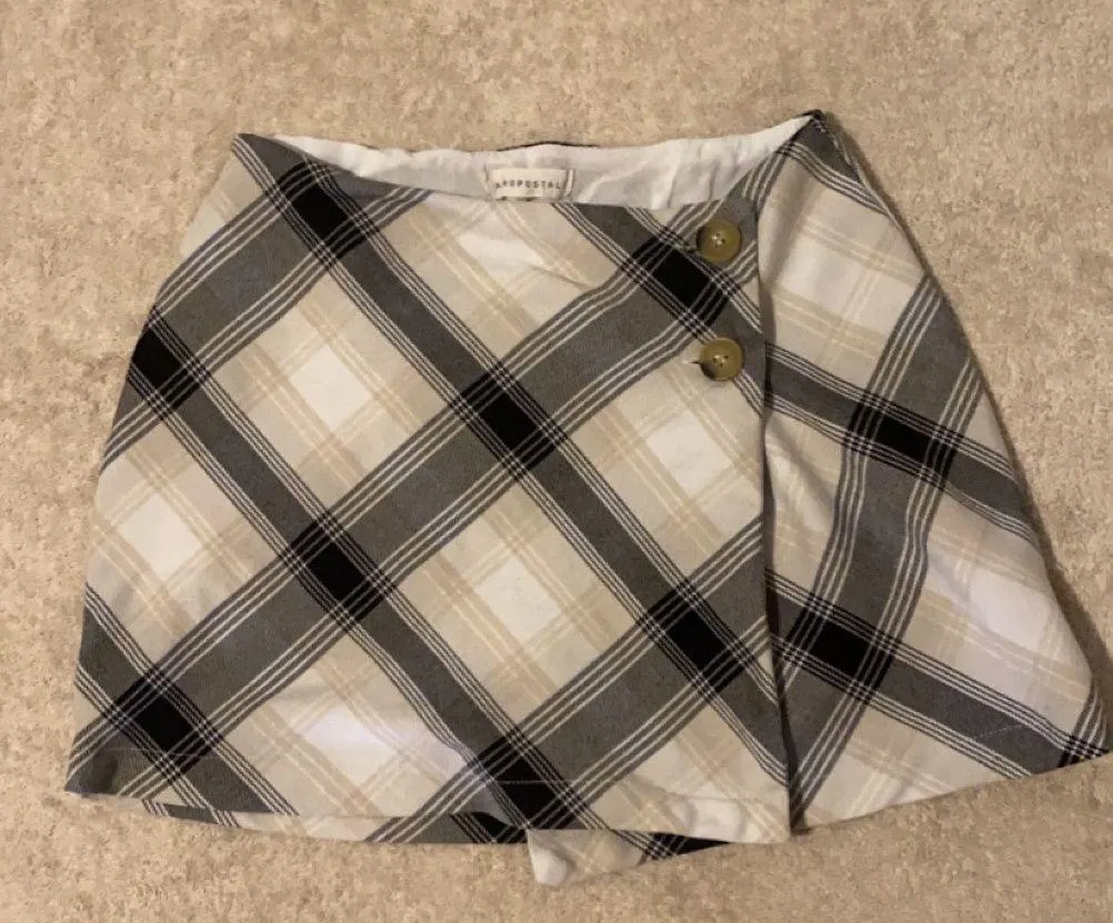 Aeropostale Plaided Skirt - Image 3
